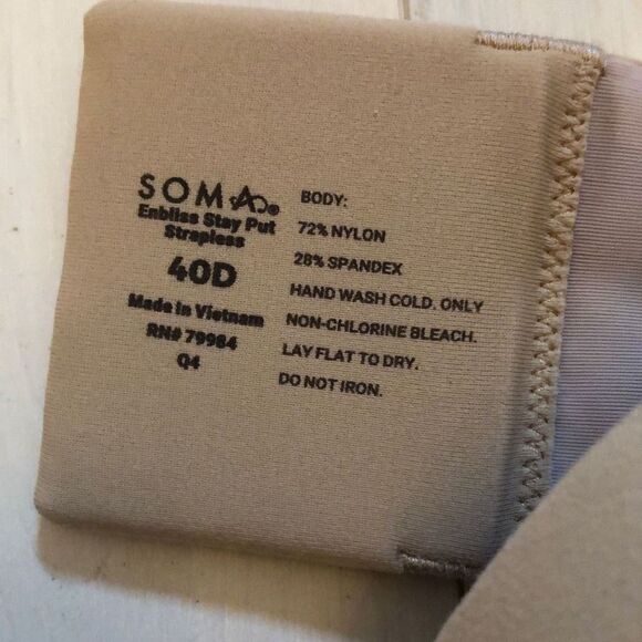 Soma Women's Enbliss Wireless Stay Put Multi-Way Strapless Bra Warm Sienna 40D - Picture 2 of 3